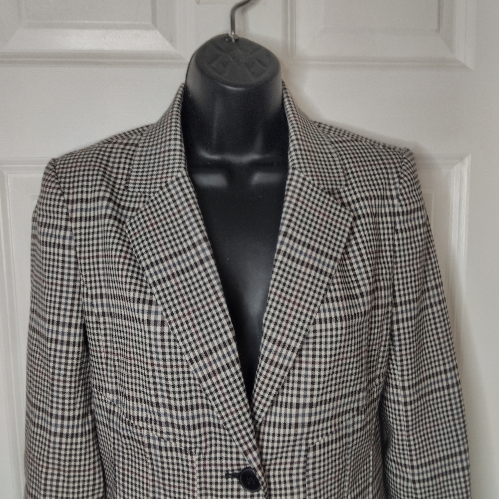 Chelsea28 Plaid Blazer Size XS - Picture 10 of 14
